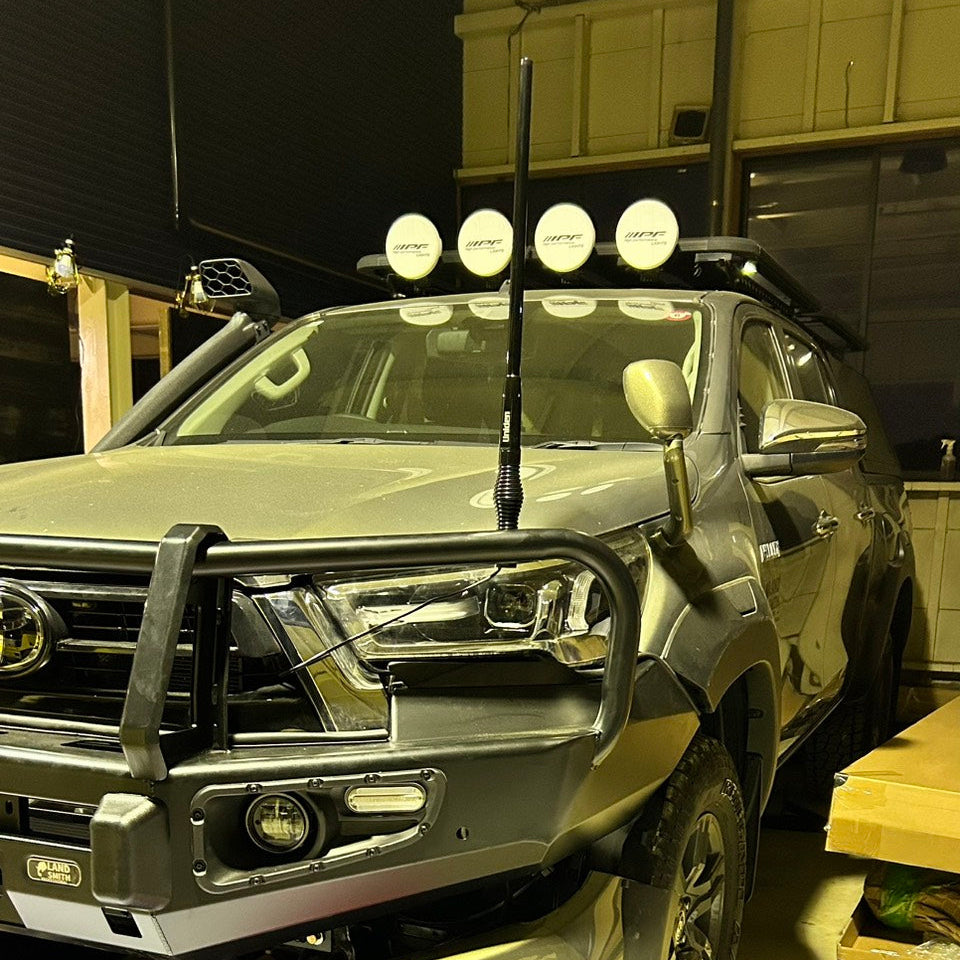 BULL BAR （ブルバー）