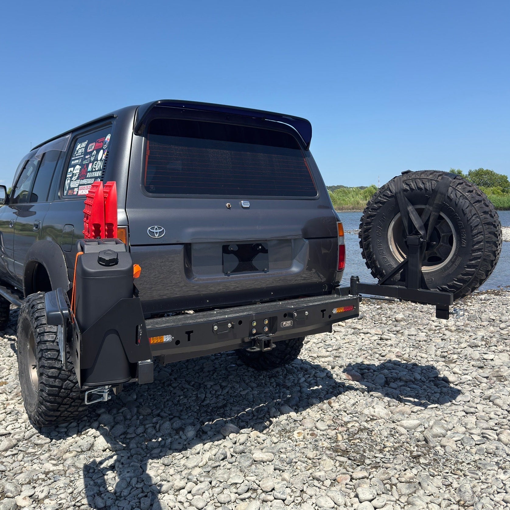 1990～1997 Toyota LC80 Rear Swing Bumper Tire Carrier (リアスイングバンパータイヤキャリアLC80)