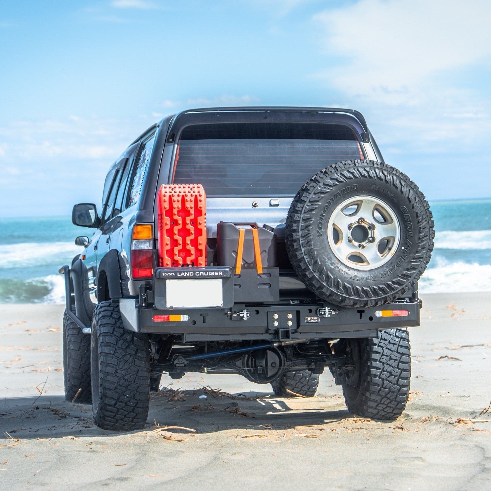 1990～1997 Toyota LC80 Rear Swing Bumper Tire Carrier (リア