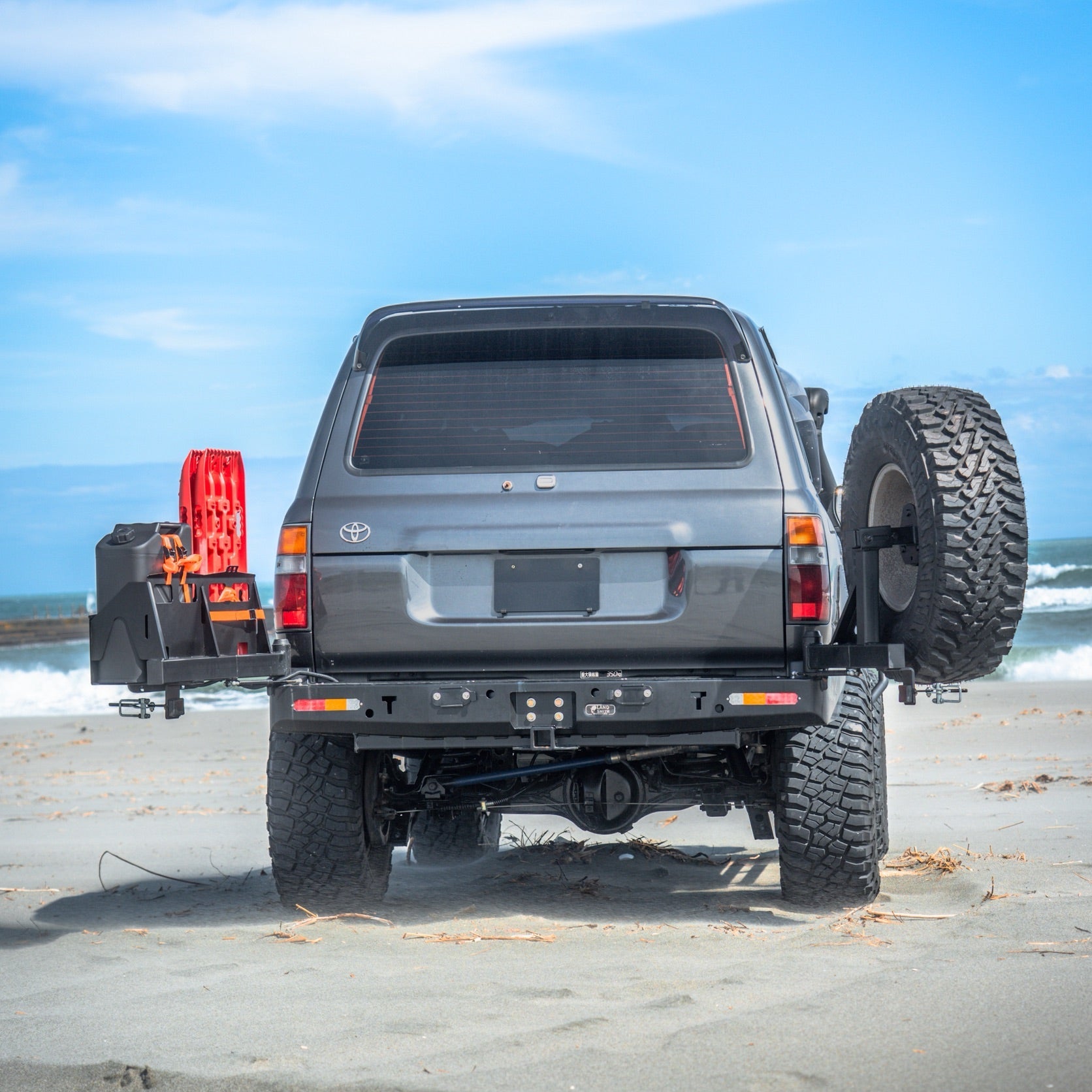 1990～1997 Toyota LC80 Rear Swing Bumper Tire Carrier (リア